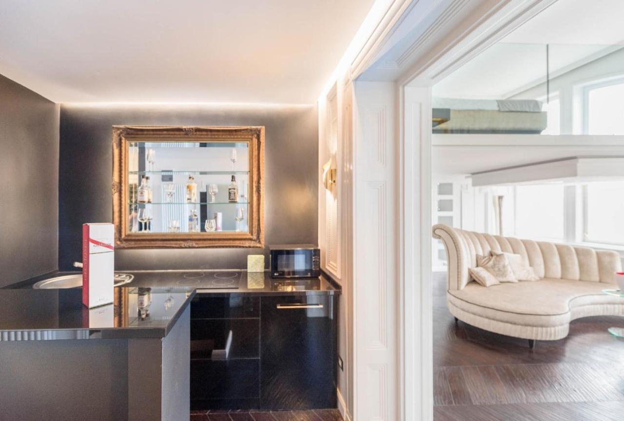 Jacuzzi Royal Suite Budapest Exterior foto