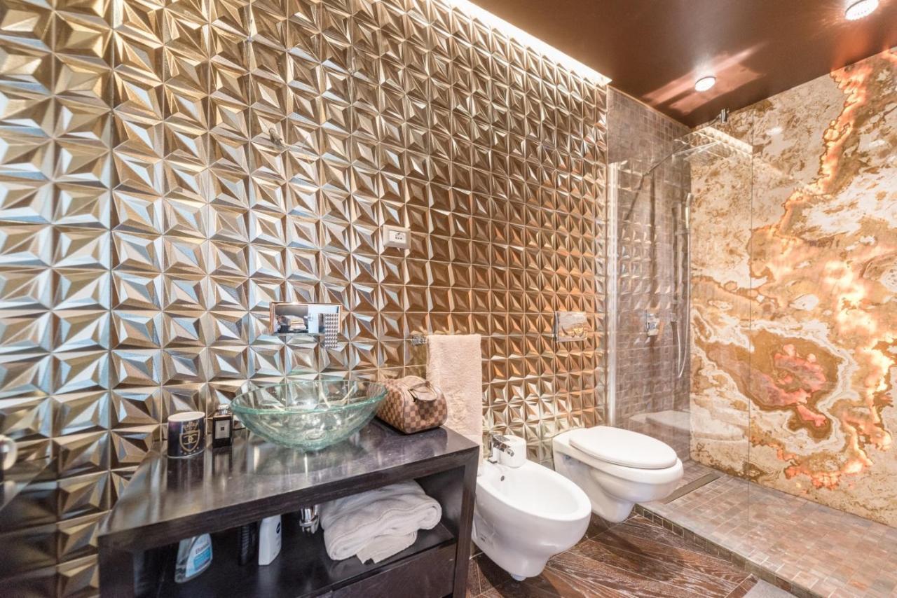 Jacuzzi Royal Suite Budapest Exterior foto