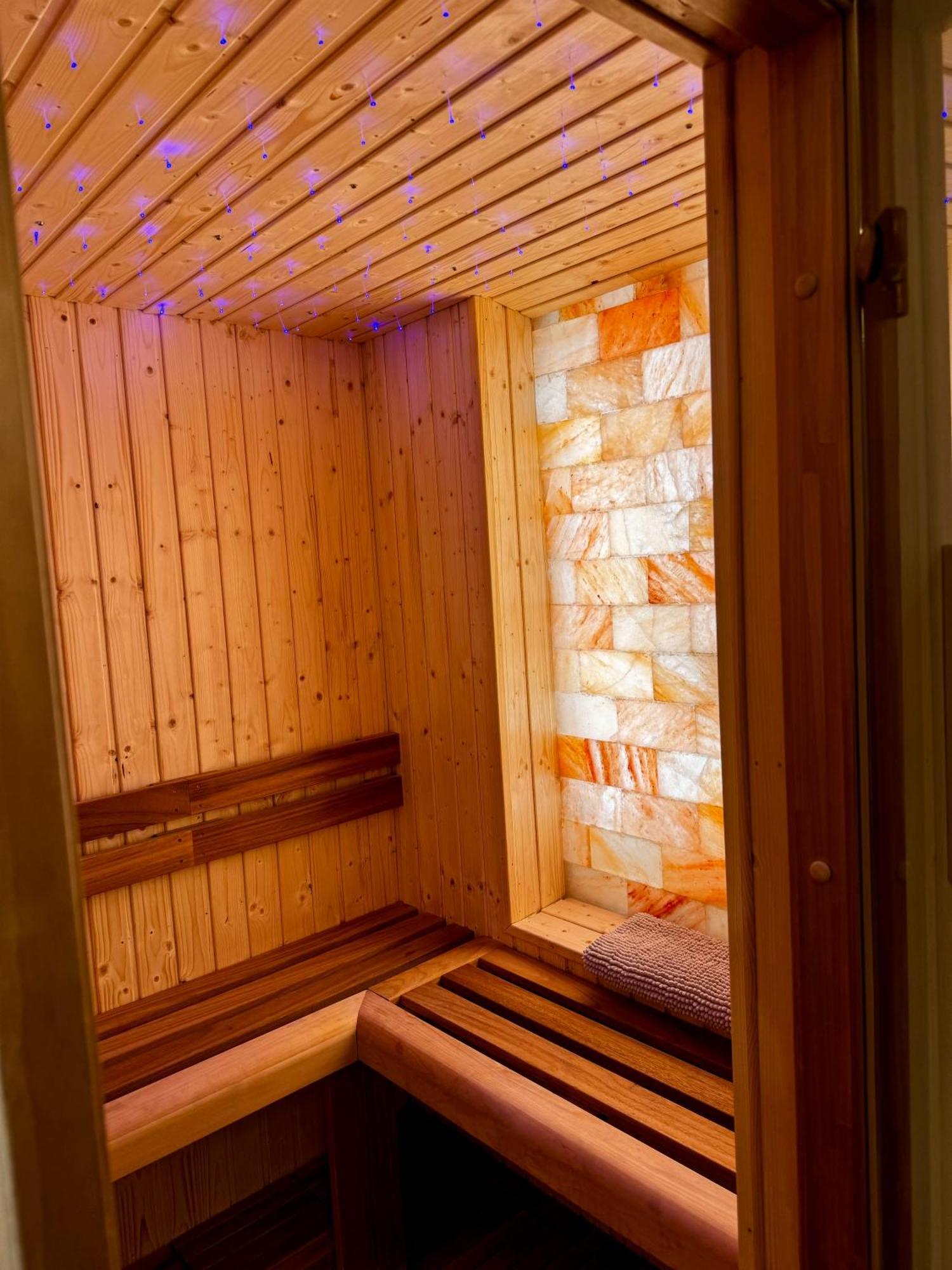 Jacuzzi Royal Suite Budapest Exterior foto