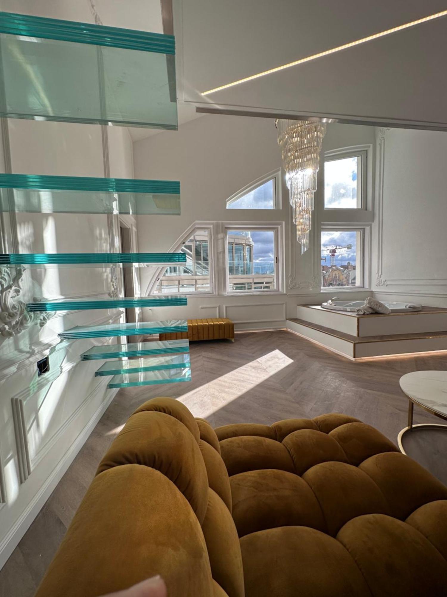 Jacuzzi Royal Suite Budapest Exterior foto