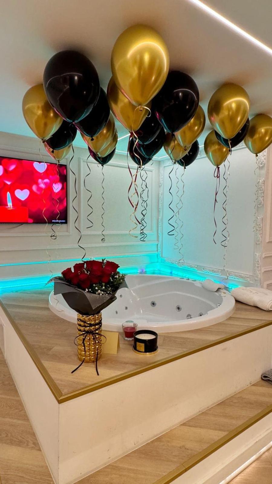 Jacuzzi Royal Suite Budapest Exterior foto